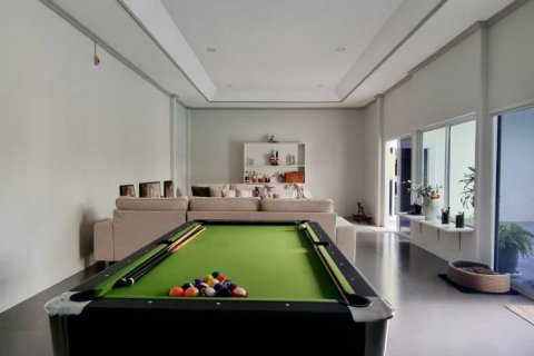 Villa in Bang Lamung, Thailand 5 bedrooms № 132761 - photo 4