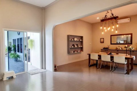 Villa in Bang Lamung, Thailand 5 bedrooms № 132761 - photo 10