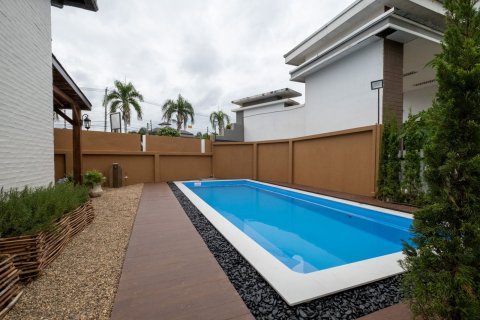 House in Chiang Mai, Thailand 3 bedrooms № 121938 - photo 2