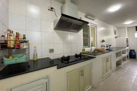House in Chiang Mai, Thailand 4 bedrooms № 121937 - photo 12