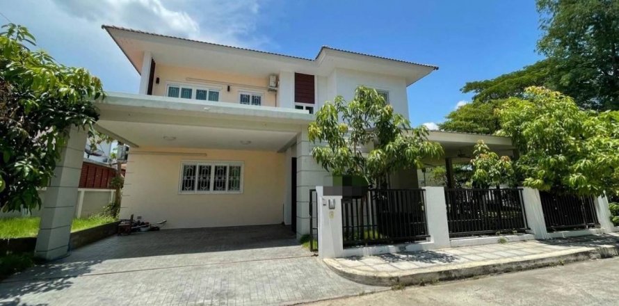 House in Chiang Mai, Thailand 4 bedrooms № 121937