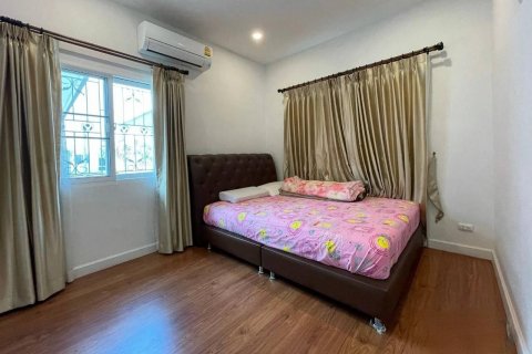 House in Chiang Mai, Thailand 4 bedrooms № 121937 - photo 15