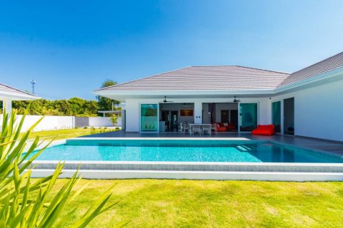 Вилла в Хуа Хине, Таиланд с 4 спальнями  № 86735 - фото 3