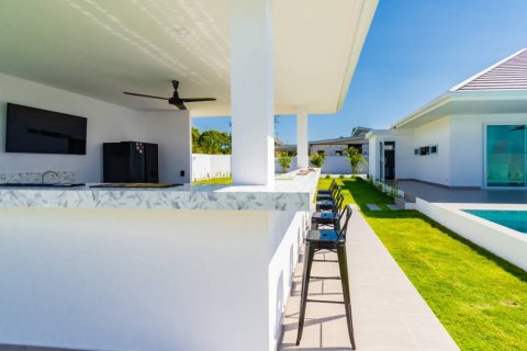 Вилла в Хуа Хине, Таиланд с 4 спальнями  № 86735 - фото 8