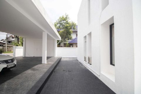 House in Chiang Mai, Thailand 5 bedrooms № 119966 - photo 19