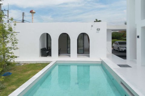 House in Chiang Mai, Thailand 5 bedrooms № 119966 - photo 2