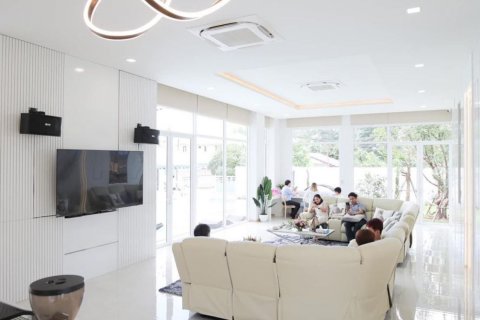 House in Chiang Mai, Thailand 6 bedrooms № 119962 - photo 28