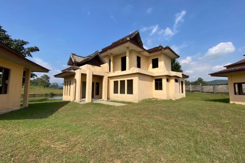 House in Chiang Mai, Thailand 4 bedrooms № 119922 - photo 4