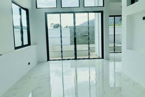Villa in Phuket, Thailand 3 bedrooms № 142595 - photo 3