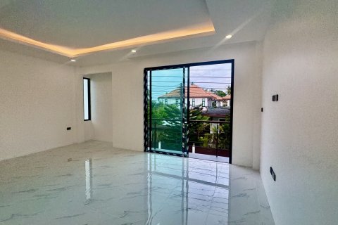Villa in Phuket, Thailand 3 bedrooms № 142595 - photo 6