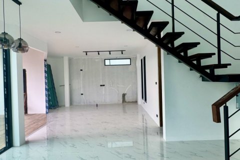 Villa in Phuket, Thailand 3 bedrooms № 142595 - photo 4