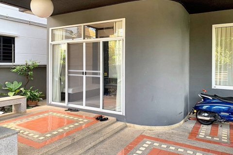 Дом в Суан Луанге, Бангкок, Таиланд с 4 спальнями  № 86196 - фото 2