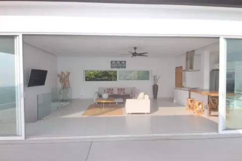 Villa on Chaweng Beach, Ko Samui, Thailand 5 bedrooms № 107715 - photo 2