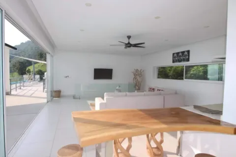Villa on Chaweng Beach, Ko Samui, Thailand 5 bedrooms № 107715 - photo 6