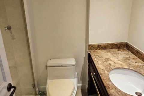 Кондоминиум с 2 спальнями в Патхум Ване, Бангкок, Таиланд № 123753 - фото 6