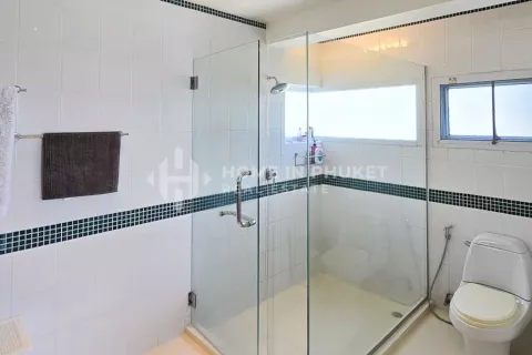 Condo in Phuket, Thailand, 2 bedrooms  № 131439 - photo 12