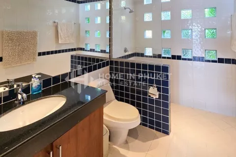 Condo in Phuket, Thailand, 2 bedrooms  № 131439 - photo 15