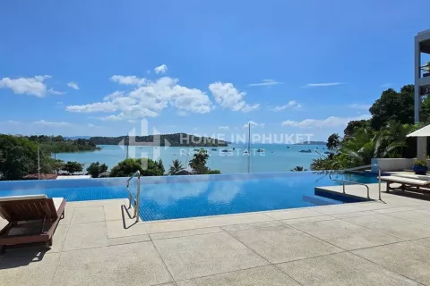 Condo in Phuket, Thailand, 2 bedrooms  № 131439 - photo 18