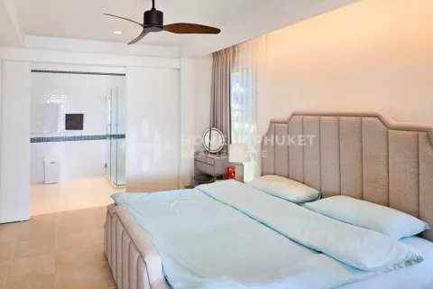 Condo in Phuket, Thailand, 2 bedrooms  № 131439 - photo 10