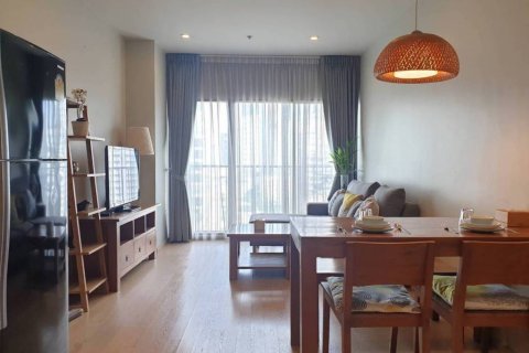Condo in Bangkok, Thailand, 2 bedrooms  № 132483 - photo 1