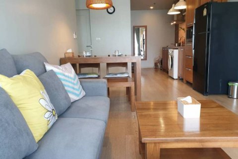 Condo in Bangkok, Thailand, 2 bedrooms  № 132483 - photo 4