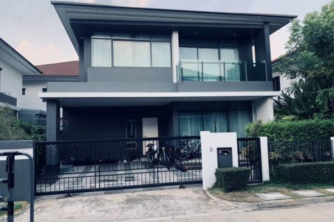 Maison à Bangkok, Thaïlande 4 chambres № 132406 - photo 1