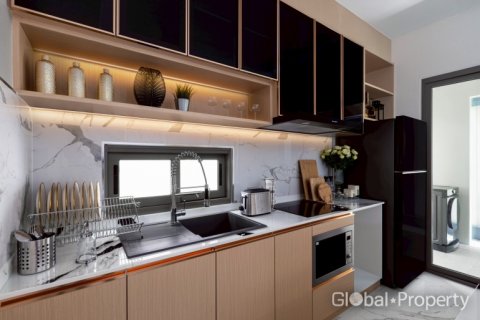 House in Pattaya, Thailand 4 bedrooms № 132297 - photo 15