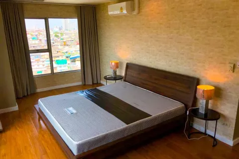 Studio in the Condo in Yan Nawa, Bangkok, Thailand  № 142128 - photo 11