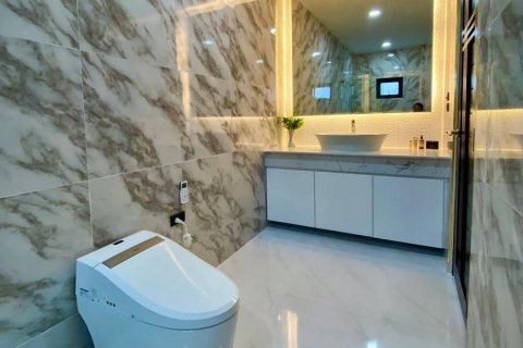 House in Chiang Mai, Thailand 4 bedrooms № 121967 - photo 19