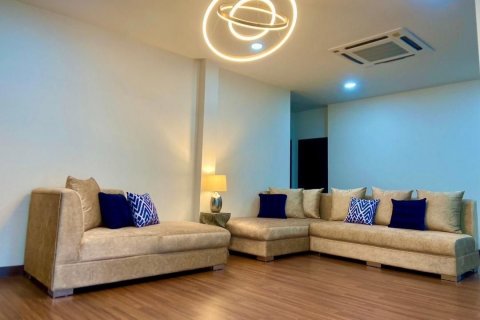 House in Chiang Mai, Thailand 4 bedrooms № 121967 - photo 7