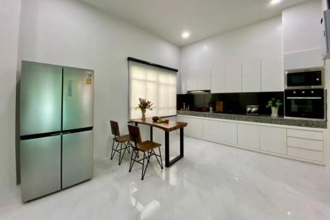 House in Chiang Mai, Thailand 4 bedrooms № 121967 - photo 11
