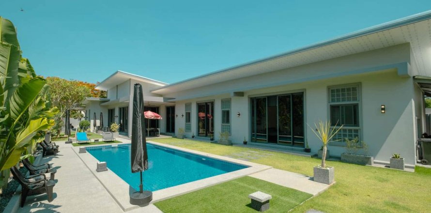 House in Chiang Mai, Thailand 4 bedrooms № 121968