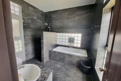 House in Chiang Mai, Thailand 4 bedrooms № 121968 - photo 21