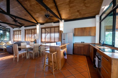 House in Chiang Mai, Thailand 7 bedrooms № 121963 - photo 10