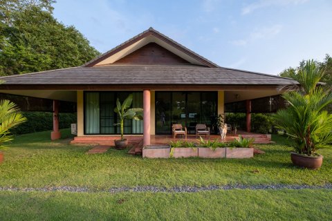 House in Chiang Mai, Thailand 7 bedrooms № 121963 - photo 6