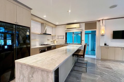 Studio in Bang Lamung, Thailand № 123433 - photo 5